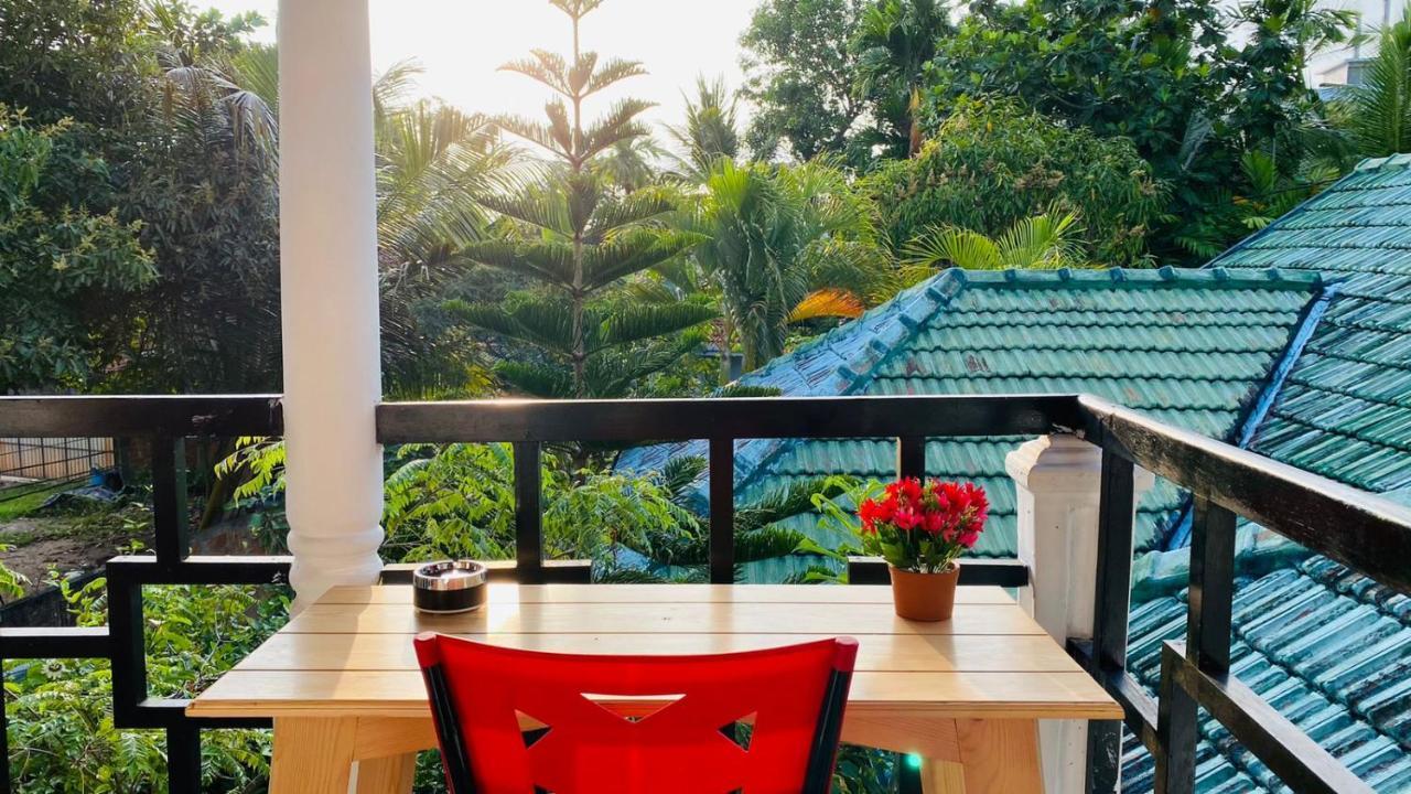 Rituale Guest House - Surf Yoga&Massage Mirissa Extérieur photo
