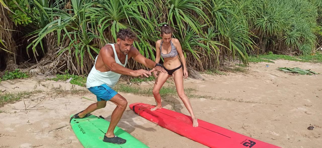 Rituale Guest House - Surf Yoga&Massage Mirissa Extérieur photo